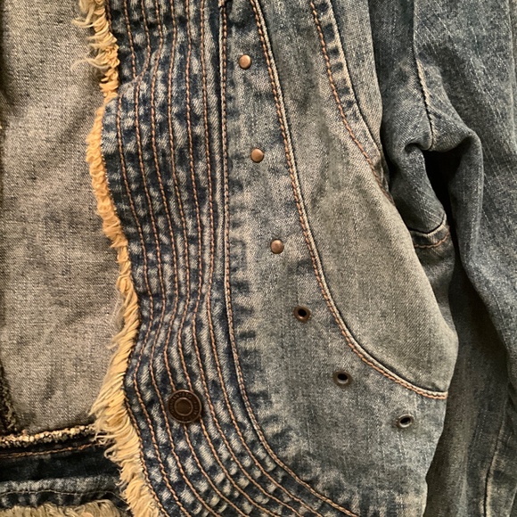Funky Vintage Studded Jean Jacket Size XS - Picture 2 of 3